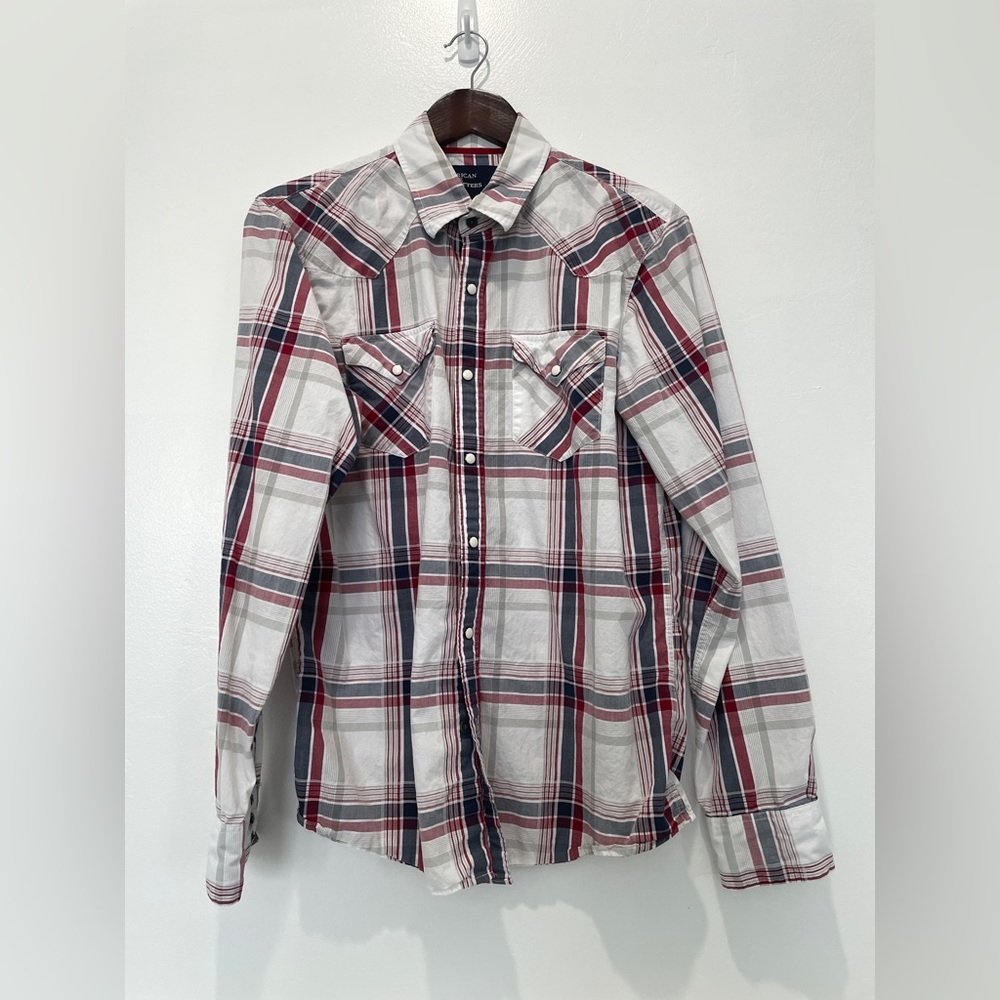 American Eagle outfitters white plaid button up shirt